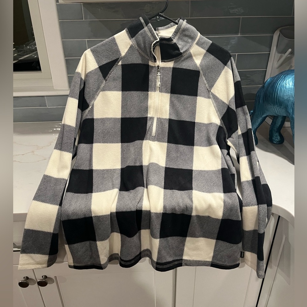 Soft Eddie Bauer Top (Must Add to a Bundle Amounting to a Minimum of $20)